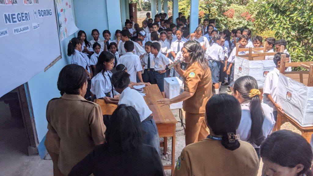 AKSI NYATA PROJEK P5 SMPN 11 BORONG